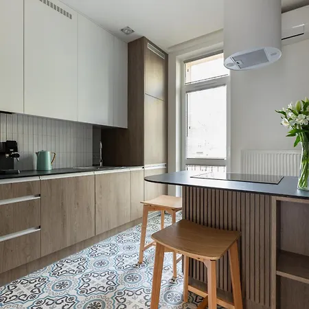 Apartman Native Karlowicza 13 *