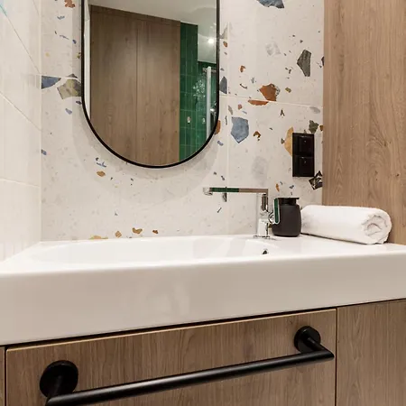 Apartman Native Karlowicza 13 *