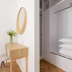 Apartmán Native Karlowicza 13 *